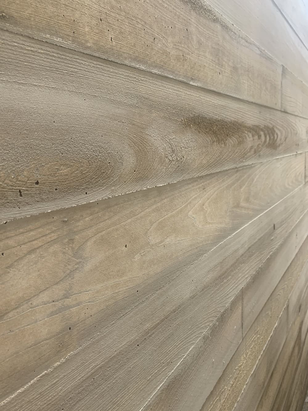Le béton aspect bois pour façade : beau, solide et durable